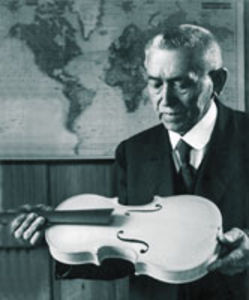 founder Karl Höfner founder Karl Höfner