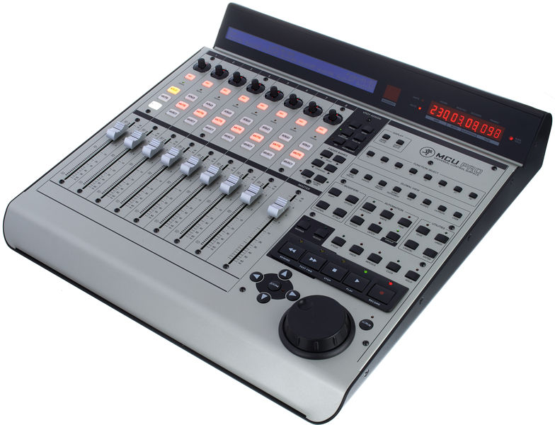 Mackie Control Universal Pro