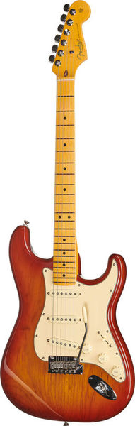 Fender AM Pro II Strat MN SSB